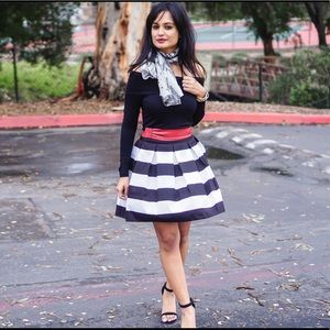Black white stripe skirt